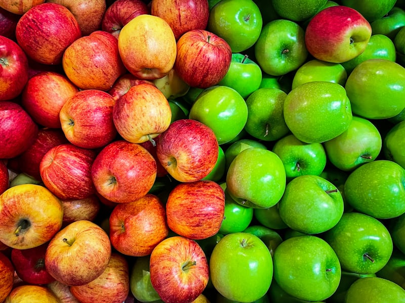 Fresh Apples - Alpha farms